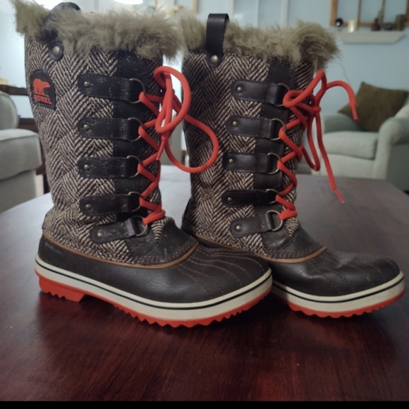 Sorel Winter Snow Boots - Picture 2 of 6